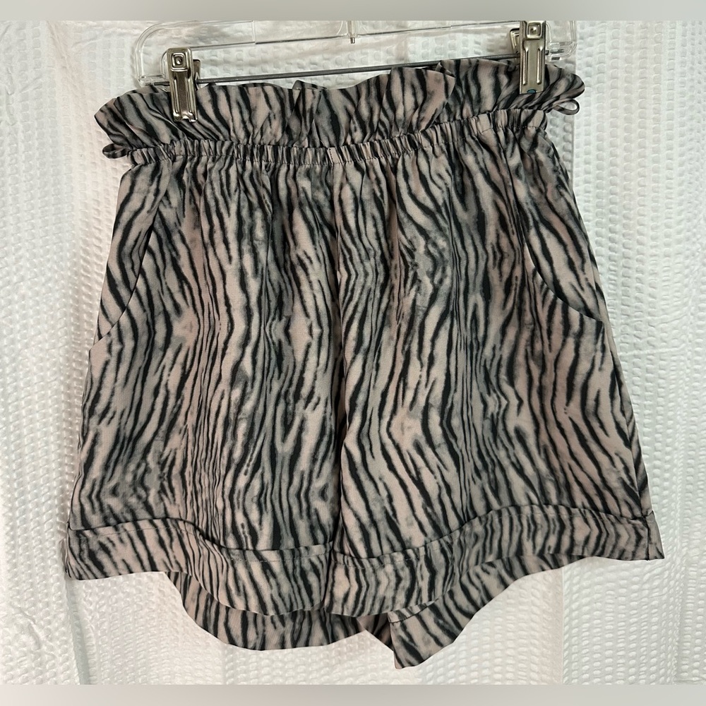 Tyche Zebra Stripe Pull-on Shorts